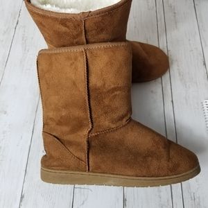 Dawgs Faux Suede Faux Fur Lined Boots